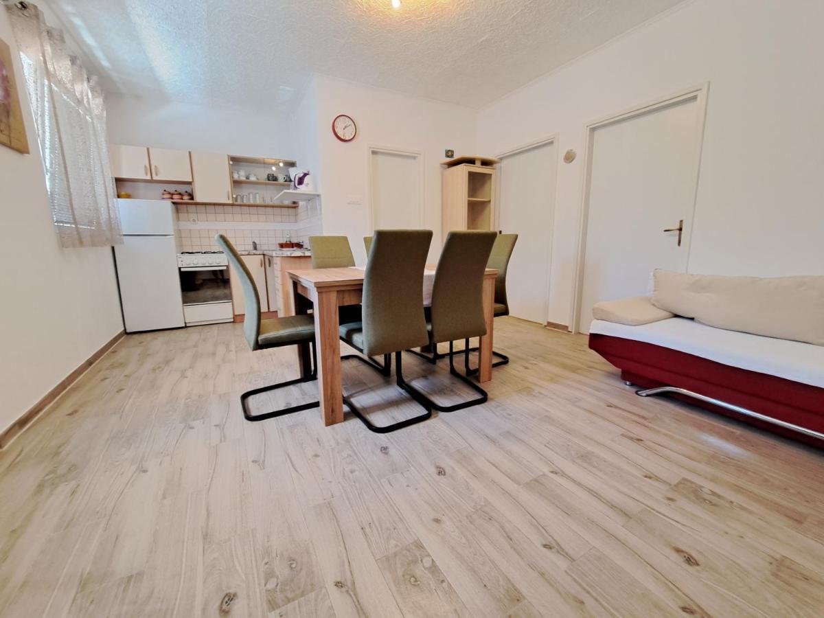 Apartmani Postonjski Privlaka  Eksteriør billede